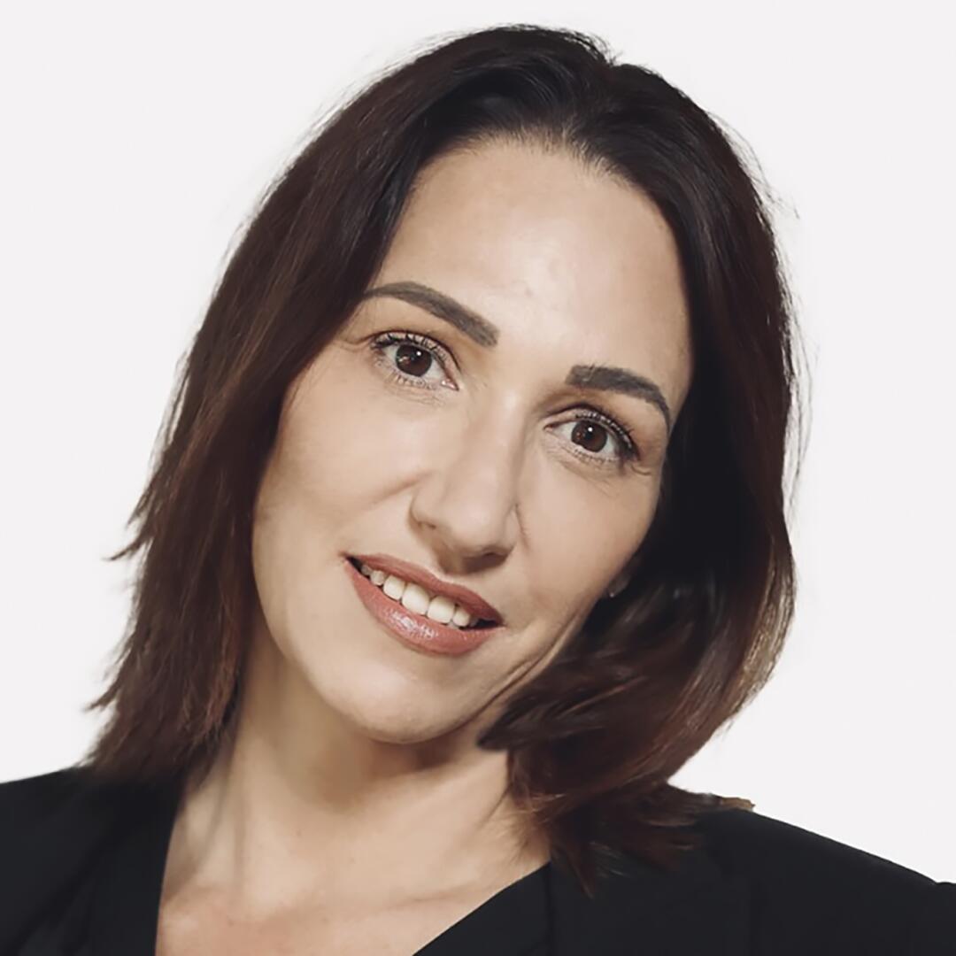 A portrait of Lara Schmoisman