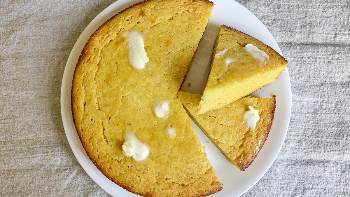 Pan de Maíz (Easy Cornbread Recipe) - My Dominican Kitchen