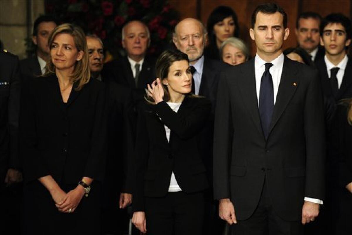 From right, Prince Felipe, his wife Princess Letizia Ortiz and Princess Cristina during the farewell ceremony for the former International Olympic Committee president Juan Antonio Samaranch, at the Palau of Generalitat in Barcelona, Spain, on Thursday, April 22, 2010. Former International Olympic Committee president Juan Antonio Samaranch died Wednesday at age 89 in the Quiron Hospital in his home city of Barcelona of cardio-respiratory failure three days after being admitted with heart problems. (AP Photo/David Ramos)