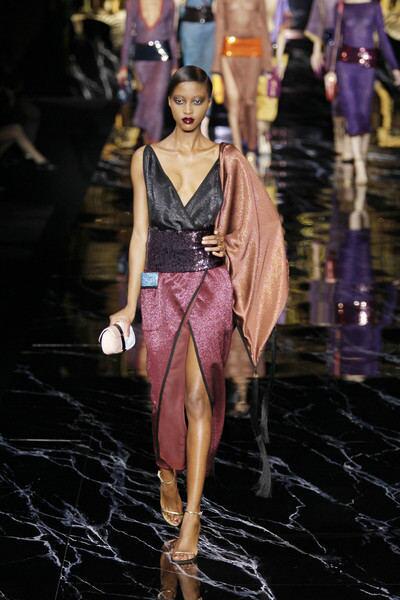 Paris Fashion Week: Louis Vuitton spring/summer 2011 - Telegraph