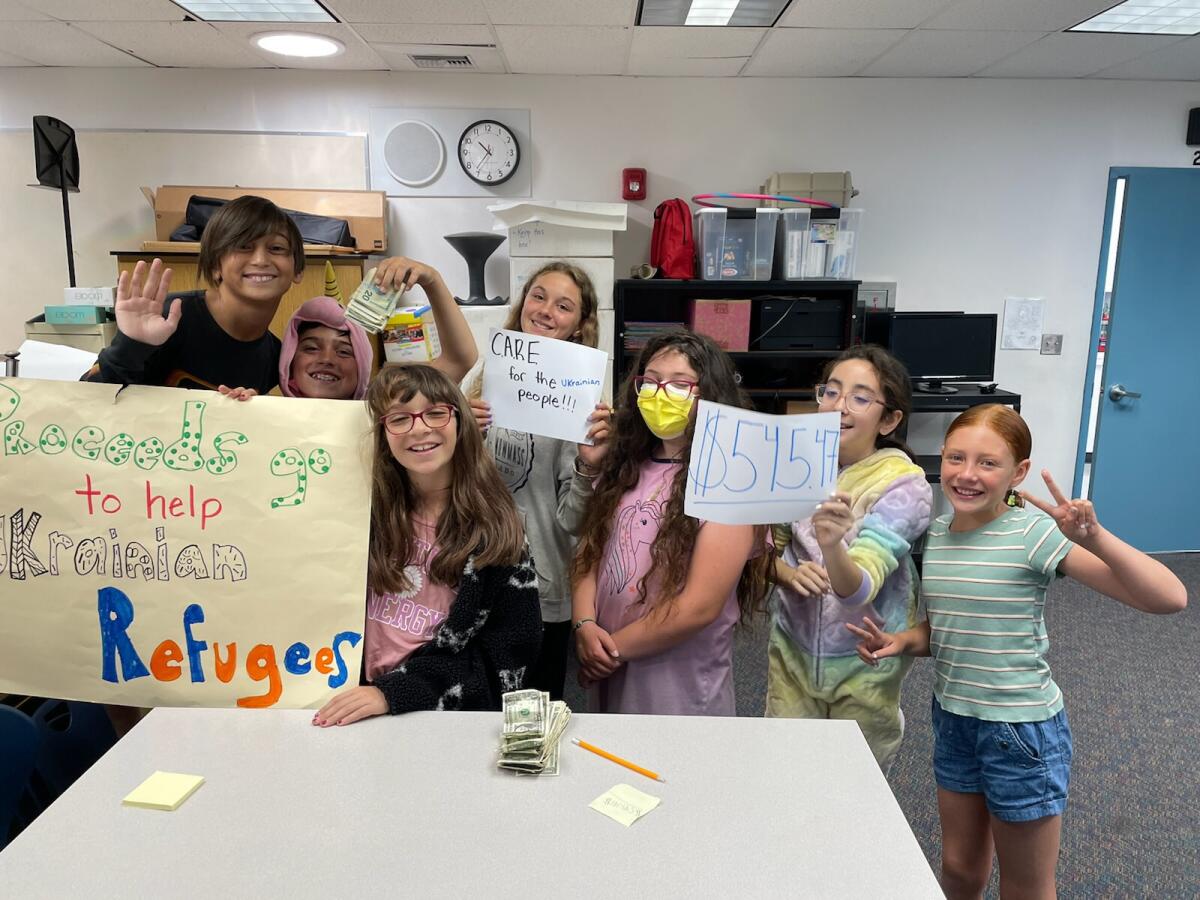 Students at Flora Vista wanted to find a way to help Ukrainian refugees.