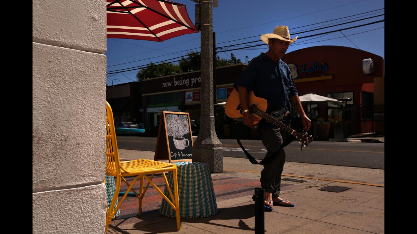 Long Beach's Retro Row