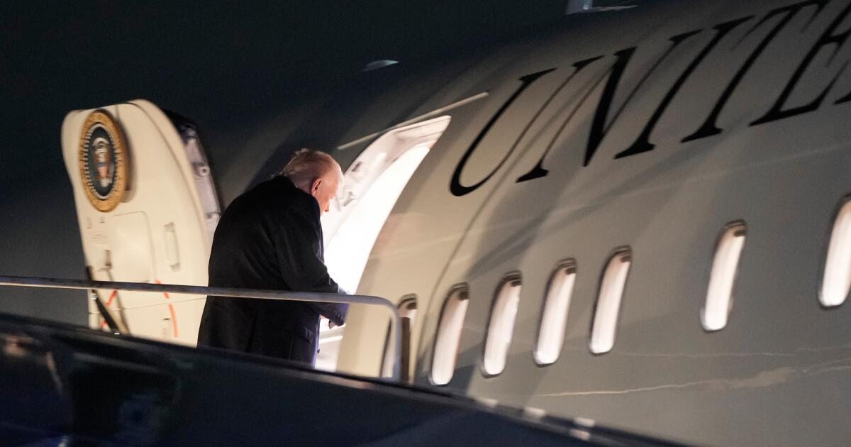 Trump disse que estava disposto a manter a ExxonMobil fora da Venezuela após os comentários do CEO Trump disse que estava disposto a manter a ExxonMobil fora da Venezuela após os comentários do CEO