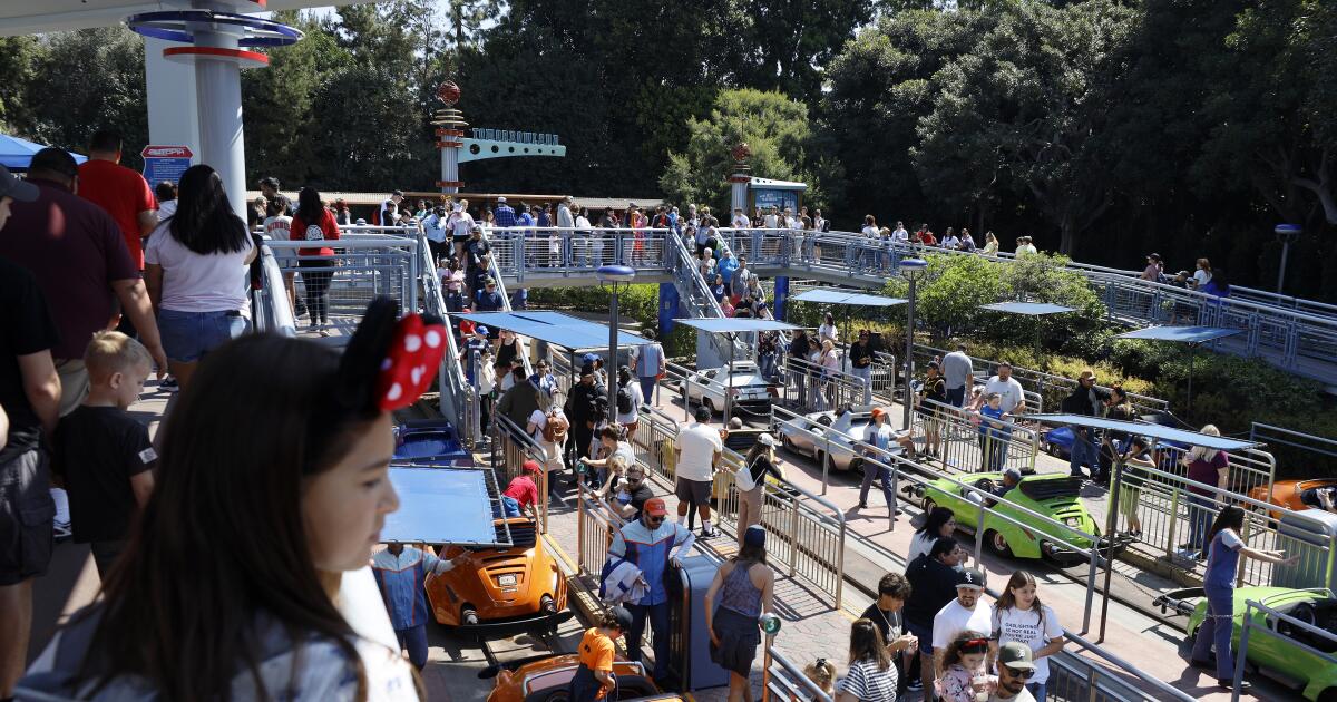 Column: Disneyland just promised electric cars at Autopia. Gas will be gone by 2026