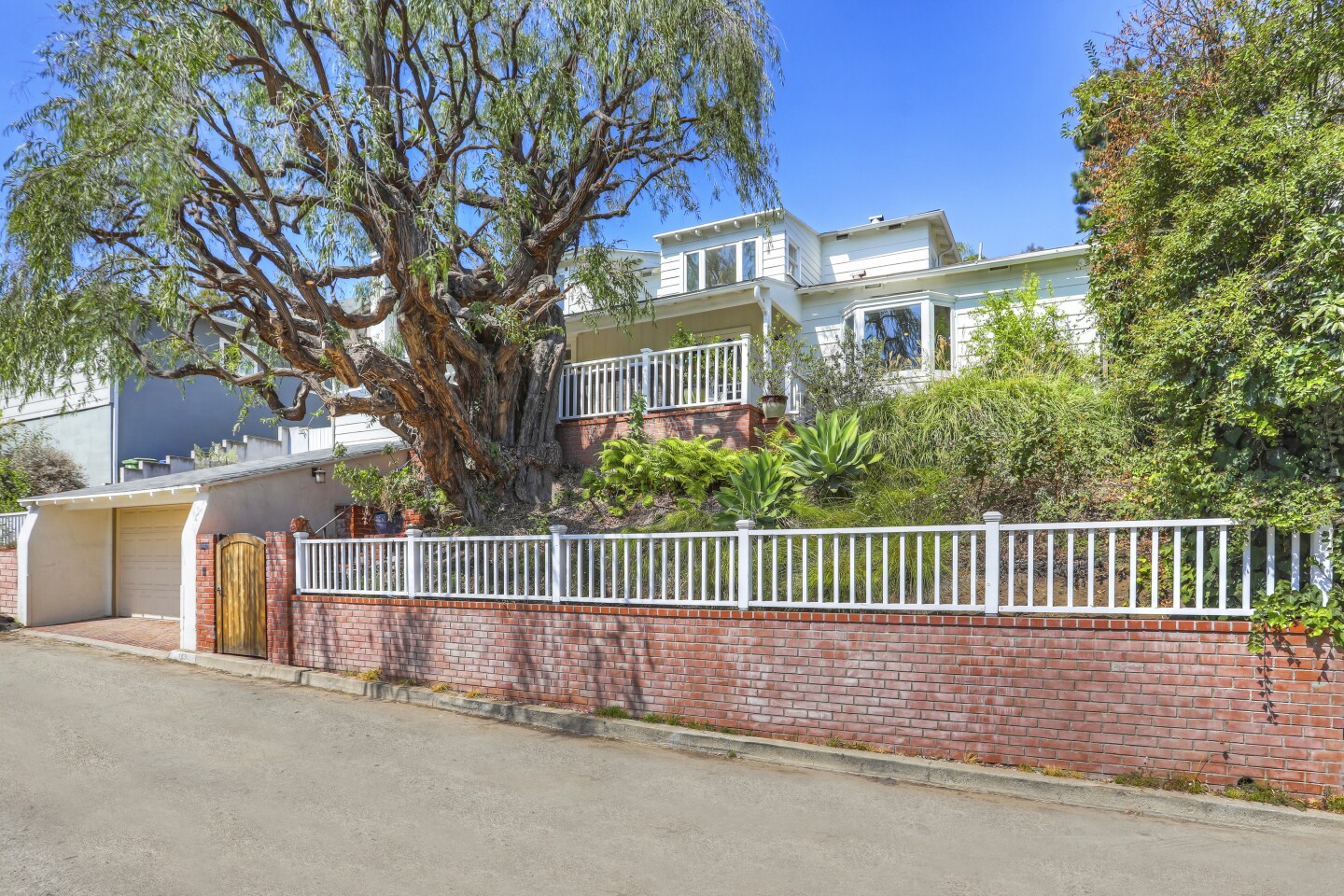 Bridgit Mendler’s Silver Lake home