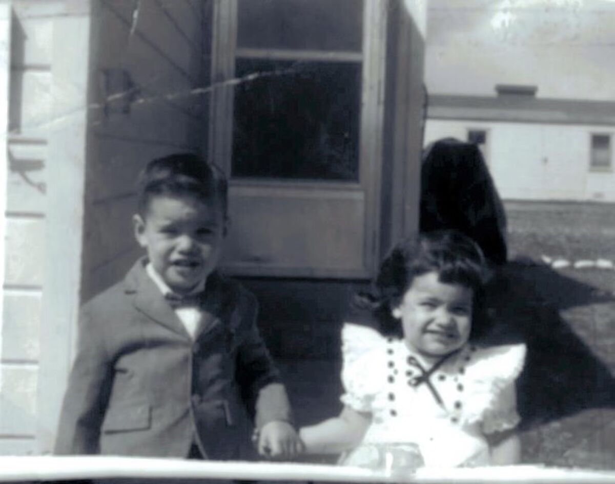 Louis Brazier (left) with his little sister Therea Ann Derchan at ages 4 and 3