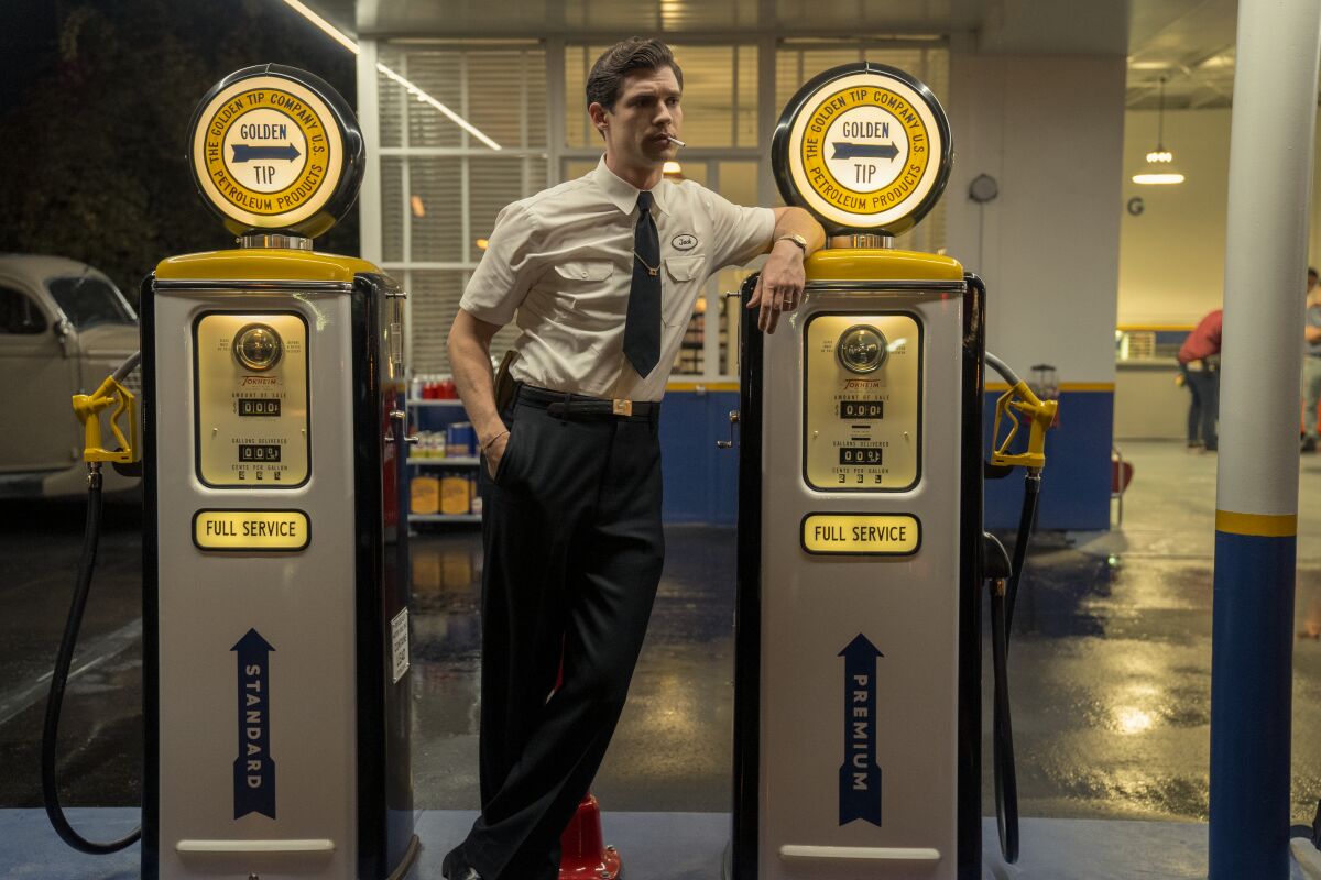 In Netflix's "Hollywood," David Corenswet plays an aspiring actor in late '40s Hollywood, working at a gas station/brothel.