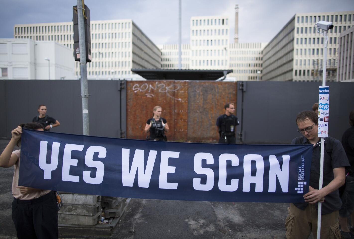 'Yes We Scan'