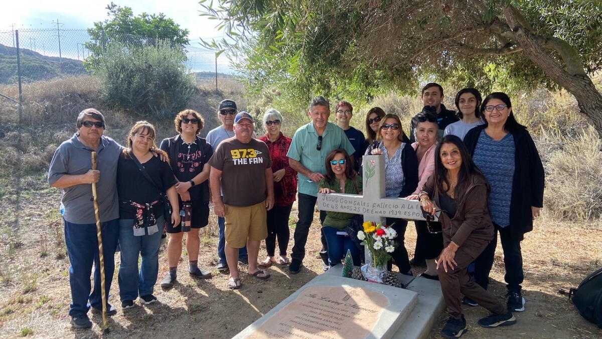 Gravesite of one of La Colonia's founders gets an upgrade from family members - Vimarsana News