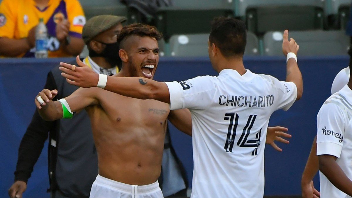 Jonathan dos Santos' late goal lifts Galaxy to win over LAFC - Los