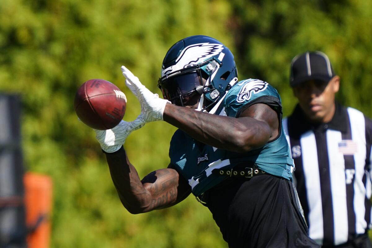 Eagles counting on trio of 'Batman' receivers vs. Vikings - The