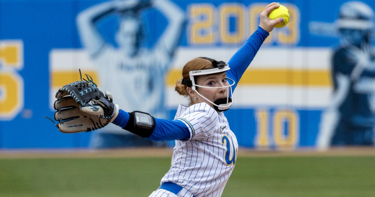 Les jeunes lanceurs jouent pour l’UCLA dans la série Women’s College World