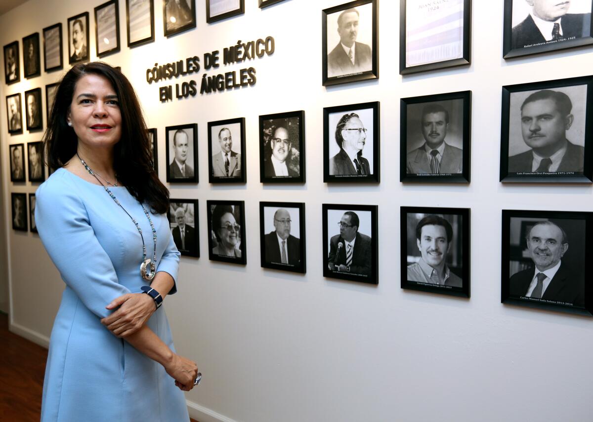 Marcela Celorio, de 54 años, es una abogada que ha enseñado Derecho Internacional Público en la Universidad Iberoamericana (UIA). Ella asumió como cónsul general de México en Los Ángeles el pasado 24 de junio, después de desempeñarse como cónsul en San Diego.