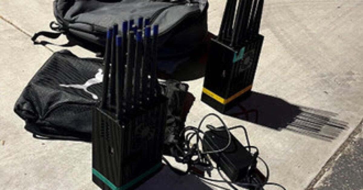Thieves with 'signal jammers' snatch $1 million in jewelry in Glendale caper, D.A. says; 7 charged
