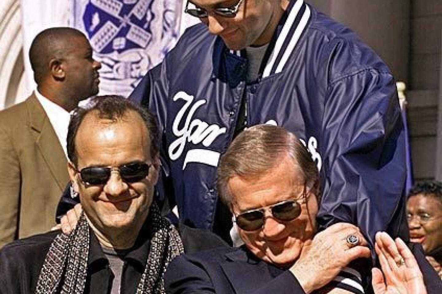 Yankees owner George Steinbrenner dies at 80