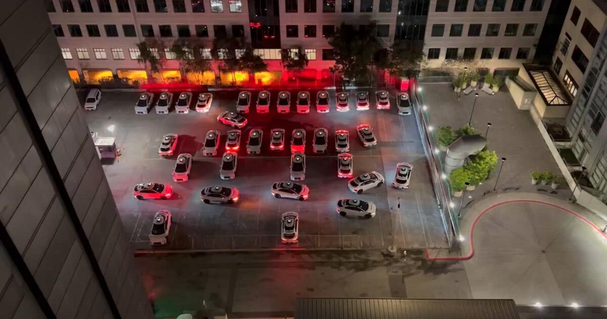 Waymo Archiecture Waymo's robotaxis are honking at each other, awakening San Franciscans ...