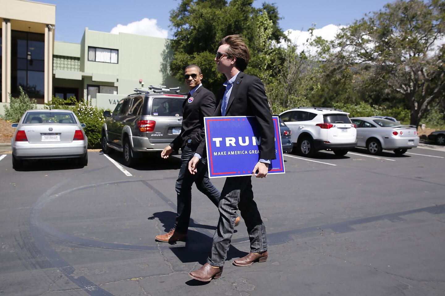 Students rally for Trump at Westmont College
