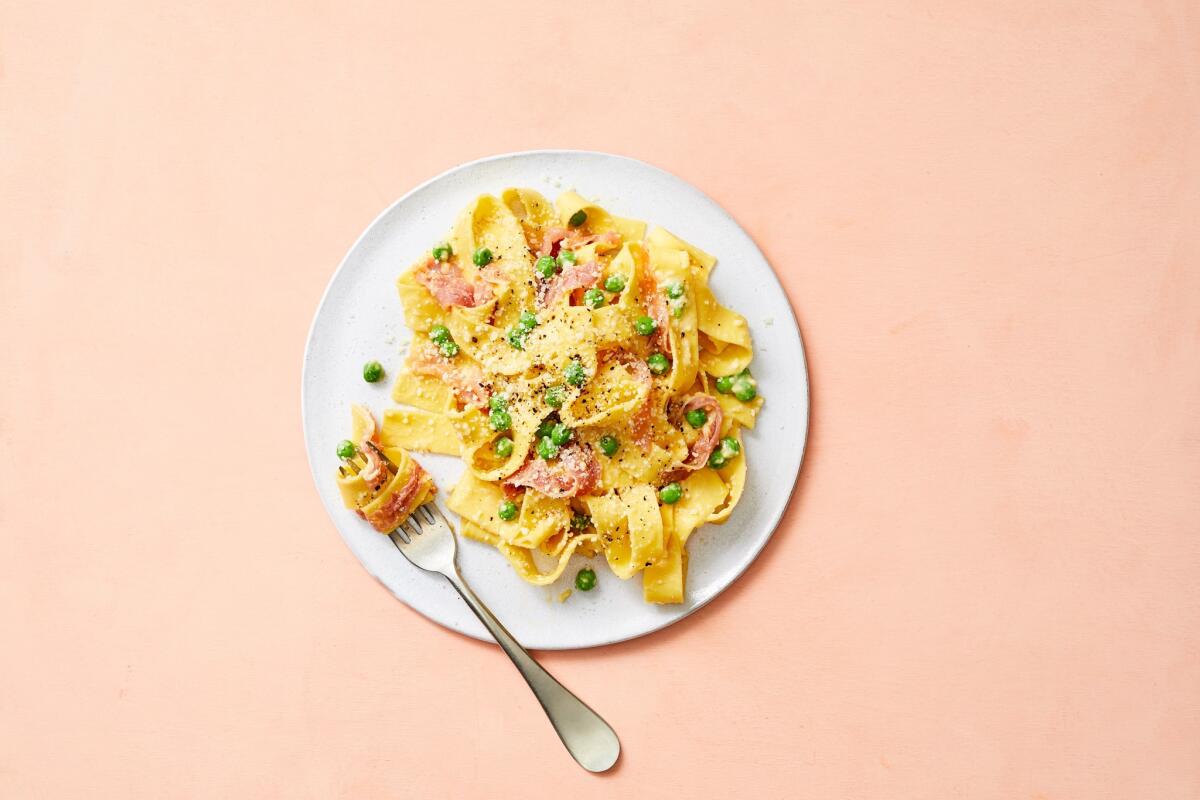 Five or Fewer: Get dinner on the table fast with these easy pasta ...