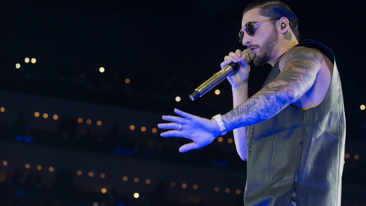 Maluma Y Aya Nakamura Se Unen Por El Afropop Los Angeles Times