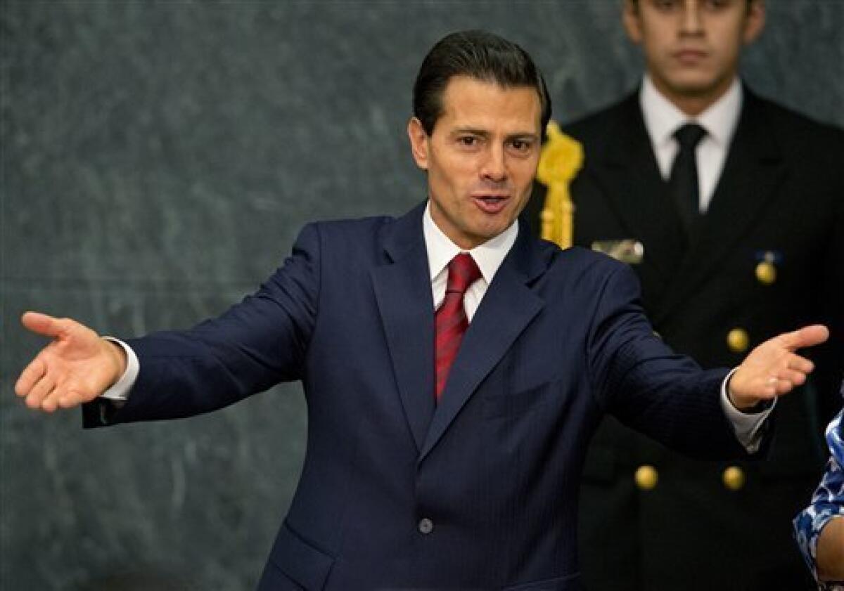 El presidente mexicano Enrique Peña Nieto en la residencia presidencial. anunció pláticas con el CNTE hasta que retornen a clases.