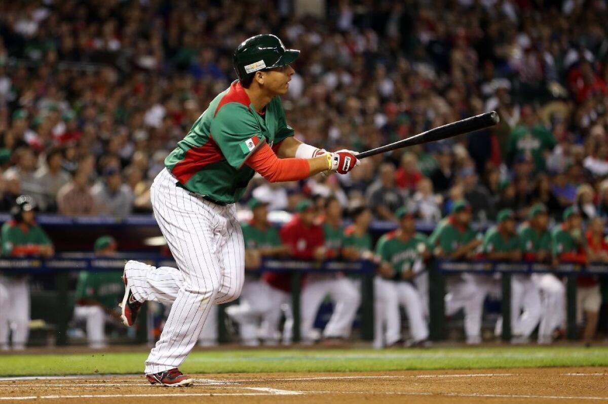 Luis Cruz played for Mexico in the World Baseball Classic.