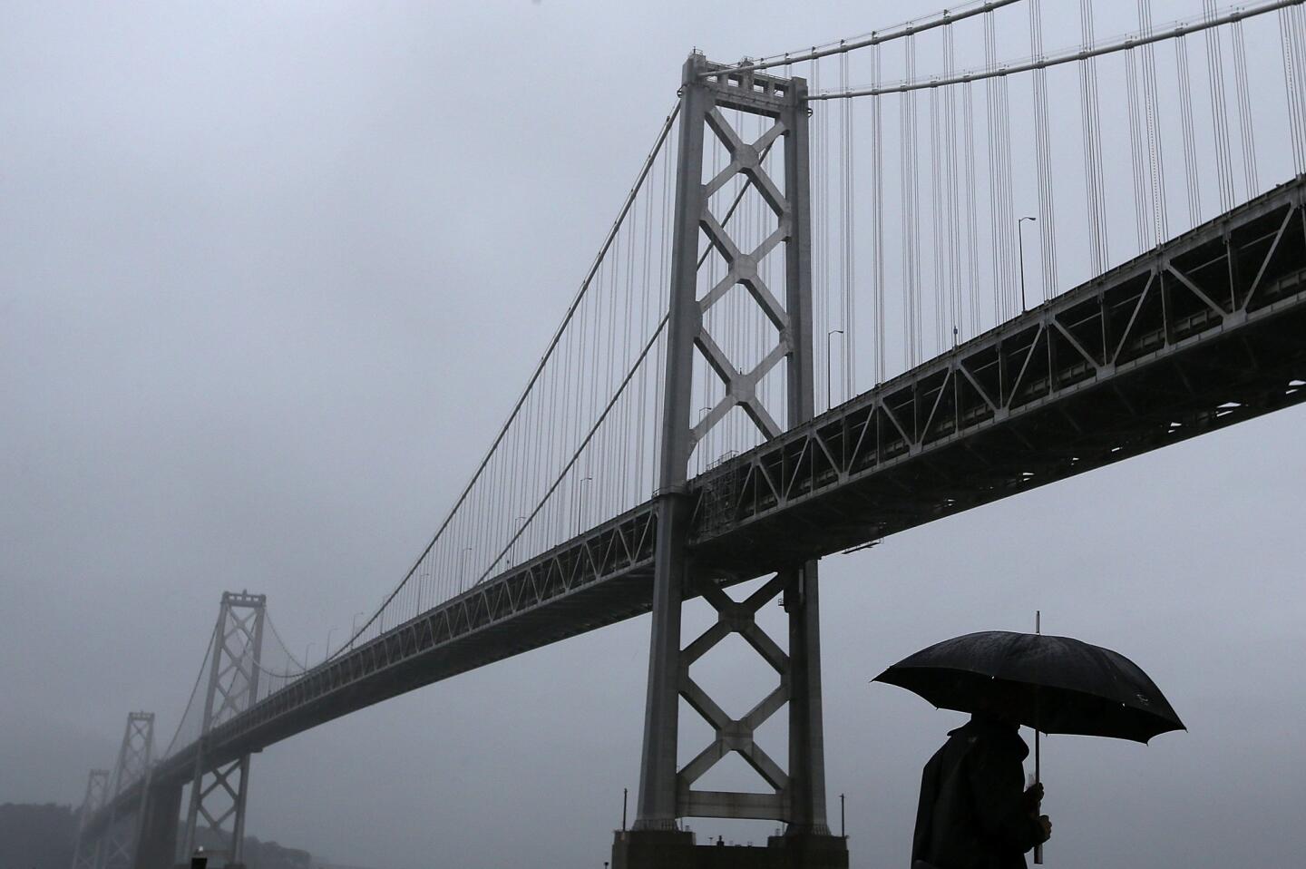 Powerful storm pounds Bay area