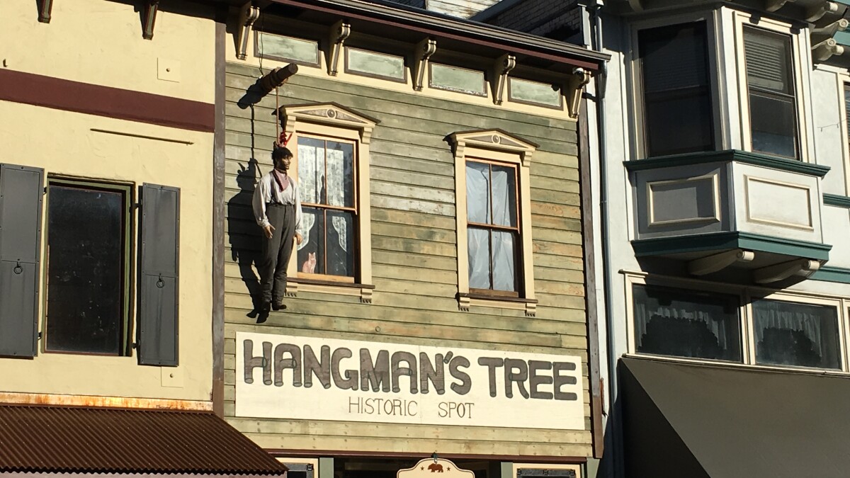 Placerville Drops Noose On City Logo After Months Of Debate Los Angeles Times Placerville Christmas Parade 2021