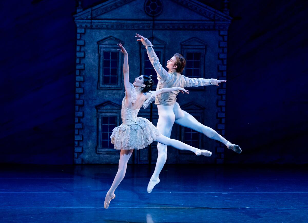 10 years, still en pointe: ABT's 'Nutcracker' returns to Segerstrom - Los Angeles Times 10 years, still en pointe: ABT's 'Nutcracker' returns to Segerstrom - Los Angeles Times