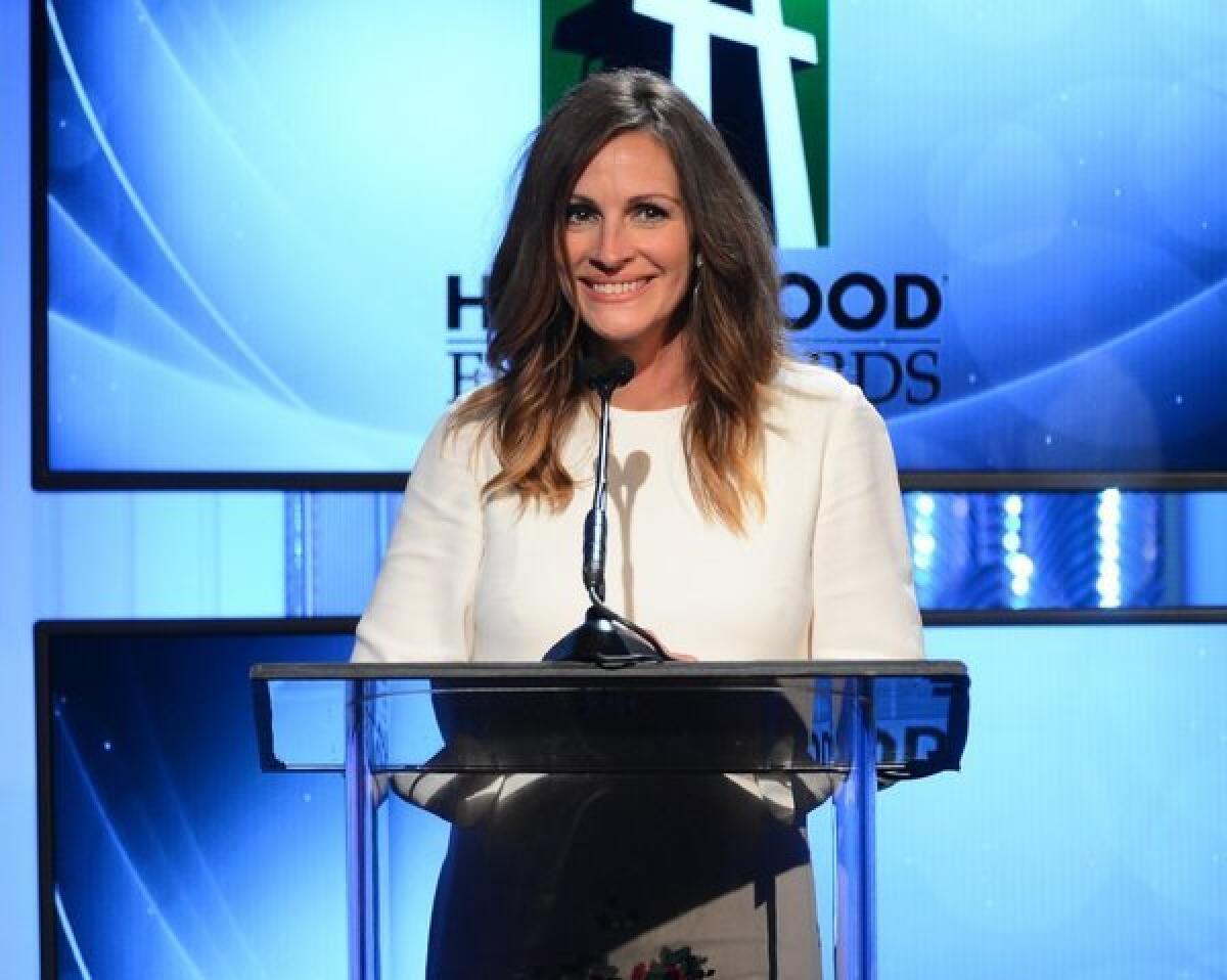 Julia Roberts will be presented the Spotlight Award for her work in the upcoming "August: Osage County" at the Palm Springs Internationa film Festival Awards Gala.