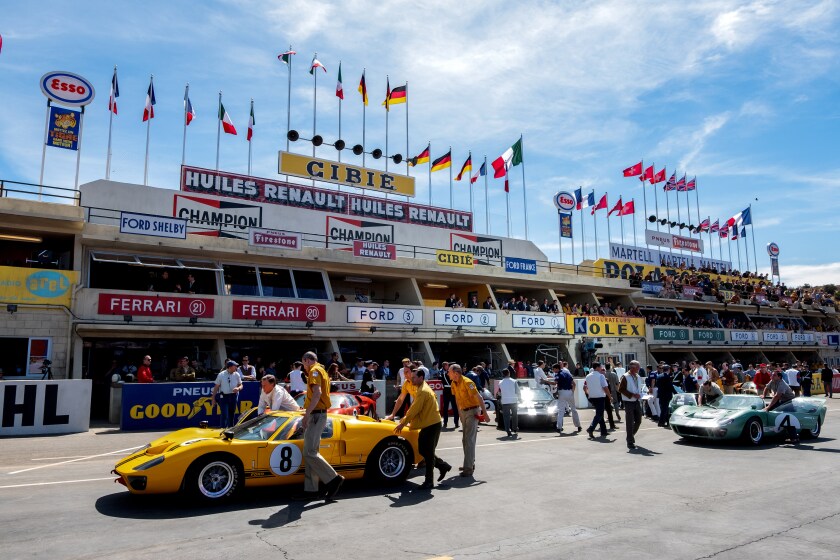 Review Queen Of Hearts Drives A Complex Woman Toward