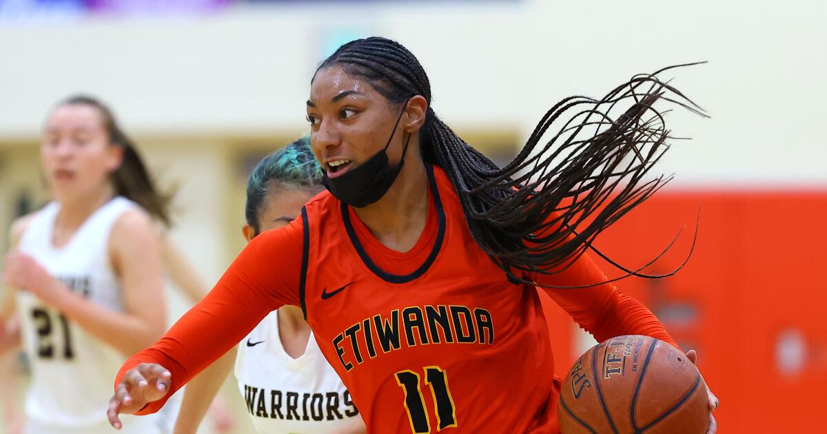 UCLA, USC benefit from rise in L.A. area girls’ basketball talent UCLA, USC benefit from rise in L.A. area girls’ basketball talent