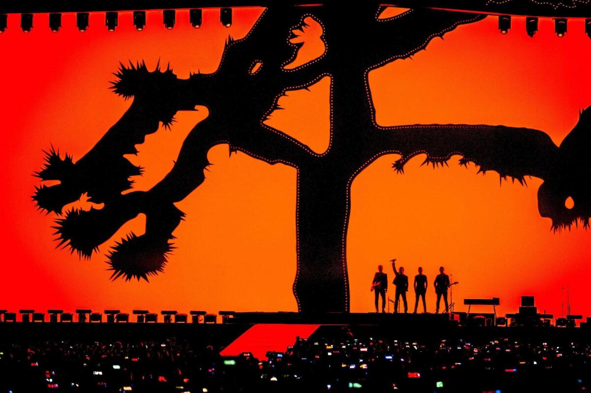 Irish band U2 performs 'The Joshua Tree' on stage in the Amsterdam Arena, Amsterdam, Netherlands, 29 July 2017. (Países Bajos; Holanda)