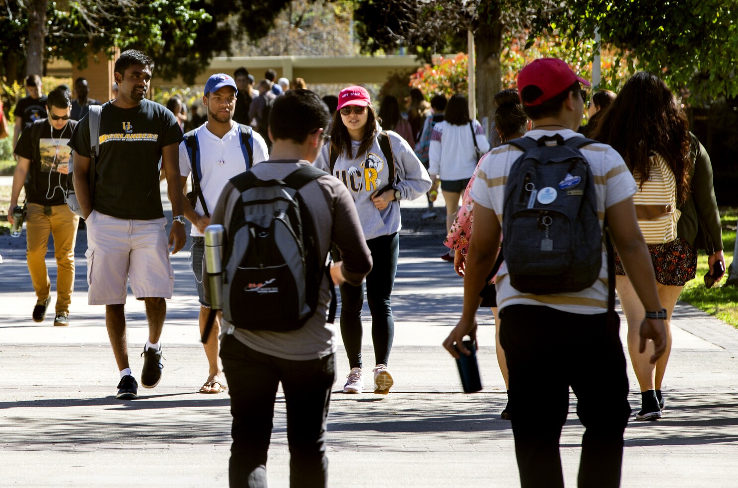 Uc Weighs Limited Tuition Increase For Fall 2022 Los Angeles Times Ucr Fall 2022 Start Date