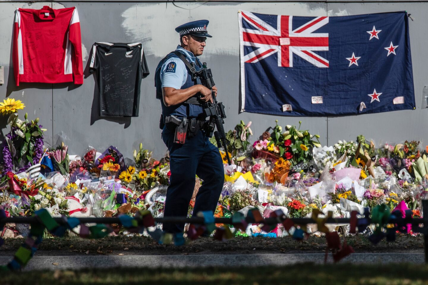 Brokenhearted But Not Broken New Zealand Prays Together A Week After Mosque Attacks Los 5261