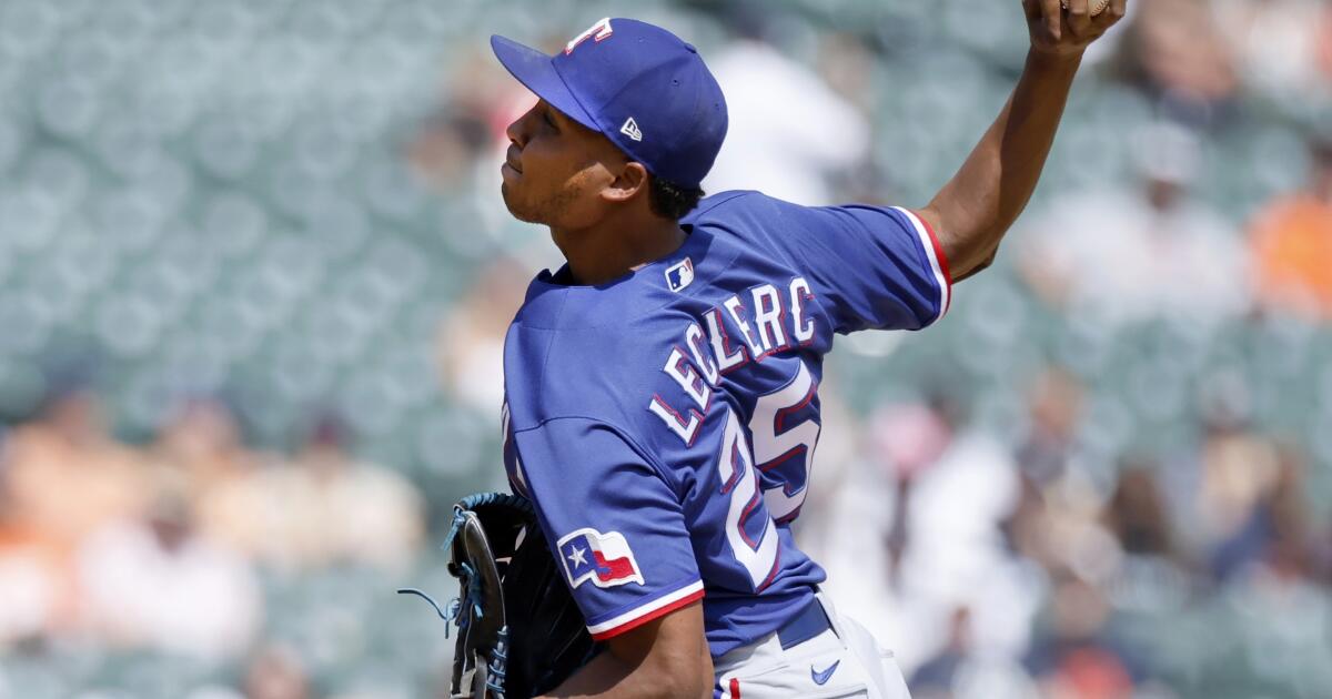 Rangers reliever José Leclerc on 15-day injured list with sprained right  ankle