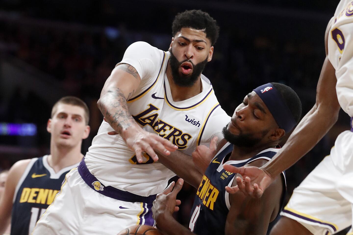Lakers To Face Dallas in Christmas Day Game After Season-Opening Loss – NBC  Los Angeles