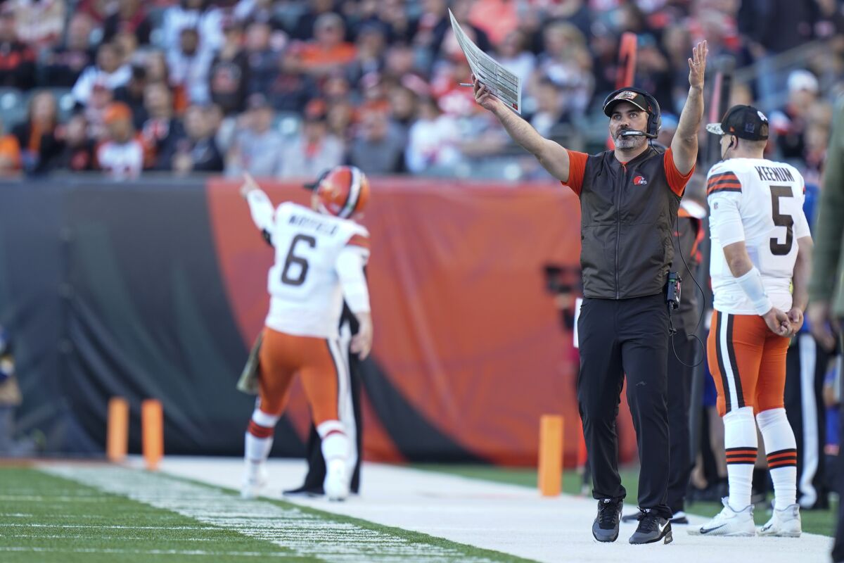 Cleveland Browns head coach Kevin Stefanski reacts during the second half of an NFL football game against the Cincinnati Bengals, Sunday, Nov. 7, 2021, in Cincinnati. (AP Photo/Bryan Woolston)