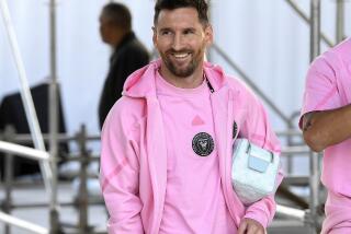 El astro argentino Lionel Messi del Inter Miami previo al partido contra Nashville SC en los octavos de final de la Copa de Campeones de la CONCACAF, el miércoles 13 de marzo de 2024, en Fort Lauderdale, Florida. (AP Foto/Michael Laughlin)