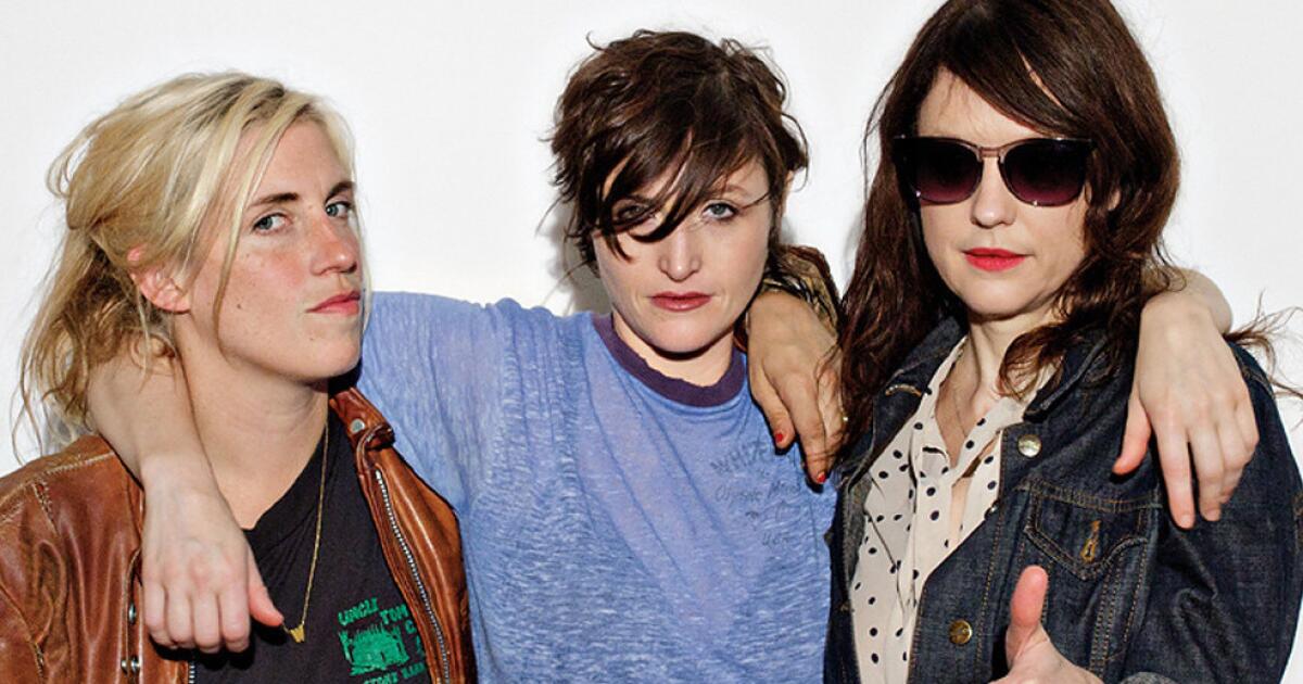 Listen: Mary Timony of Helium releases debut single by new band Ex Hex ...