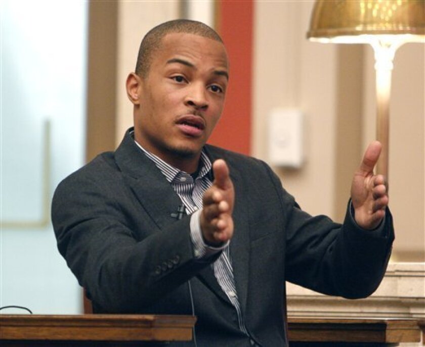 Rapper T.I., whose real name is Clifford Harris, of Atlanta, testifies in Hamilton County Common Pleas Court, Friday, Nov. 21, 2008, in Cincinnati. (AP Photo/David Kohl)