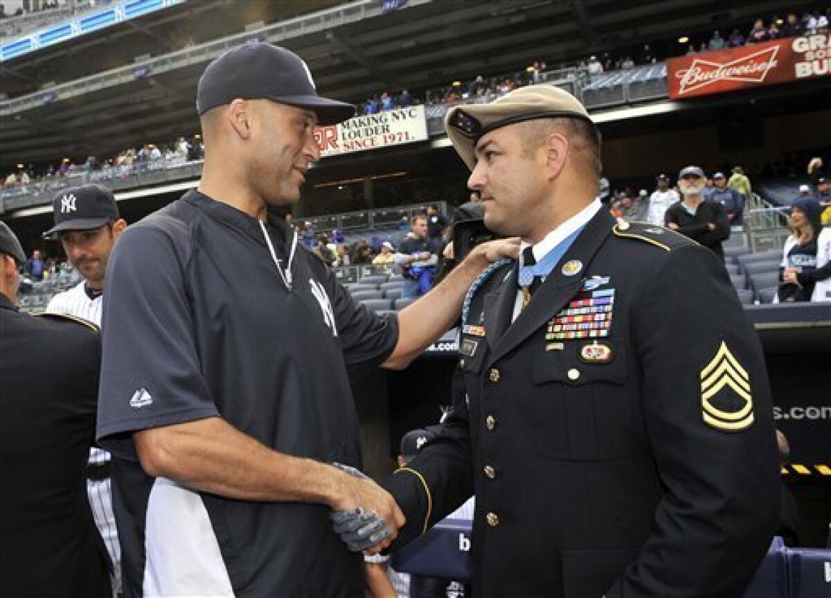 Yankees honour Rivera in pre-game ceremony