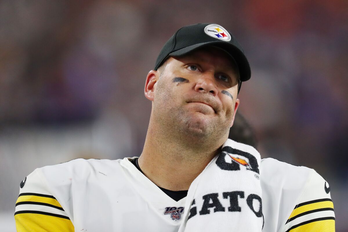 Pittsburgh Steelers quarterback Ben Roethlisberger looks on against the Patriots.