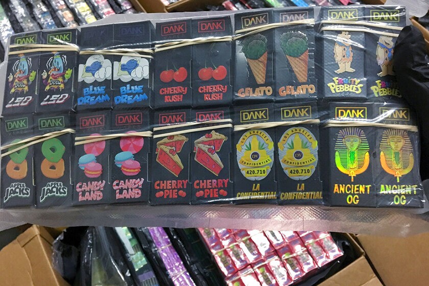 Dank Draws Scrutiny As Vaping Illness Spreads Los Angeles Times