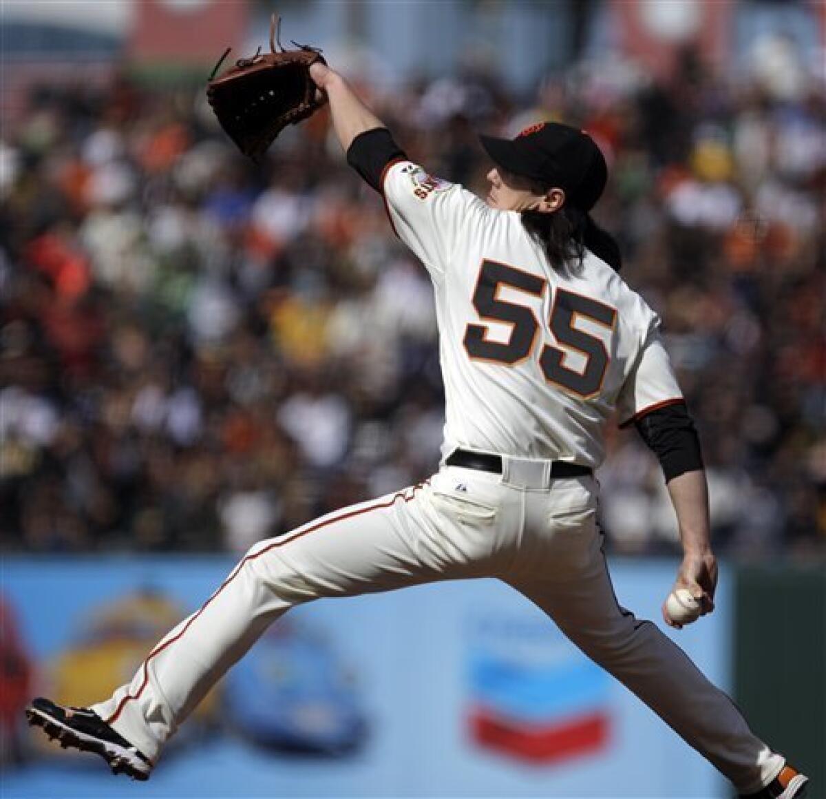 Tim Lincecum was a FREAK on the mound! Lincecum was so nasty during his  career 
