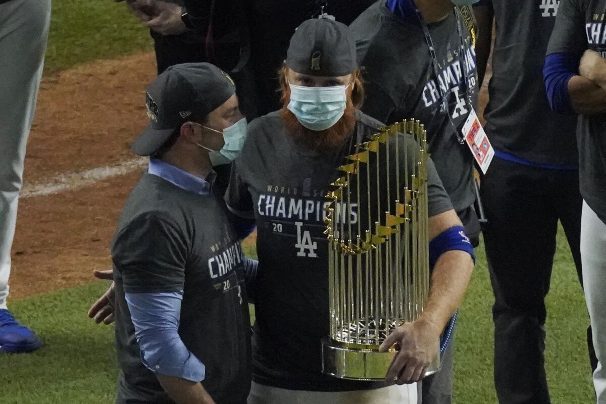 Los Angeles Dodgers win World Series for first title since 1988; Justin  Turner tests positive for COVID-19 - CBS News