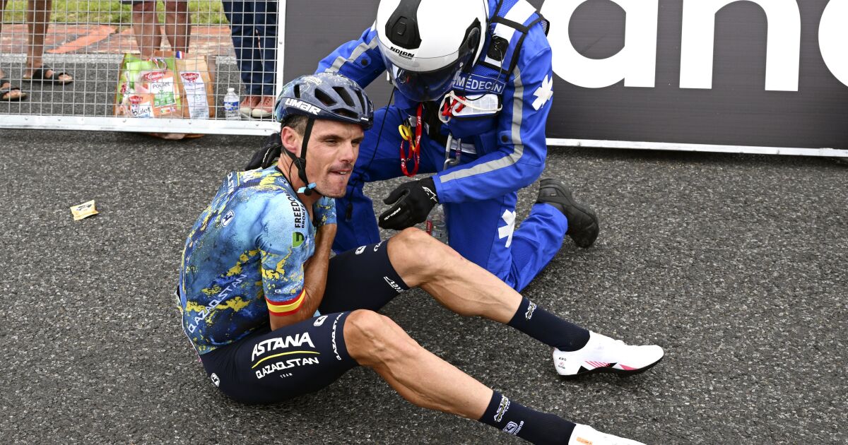 Luis León Sánchez queda fuera del Tour de Francia por una fractura de clavícula