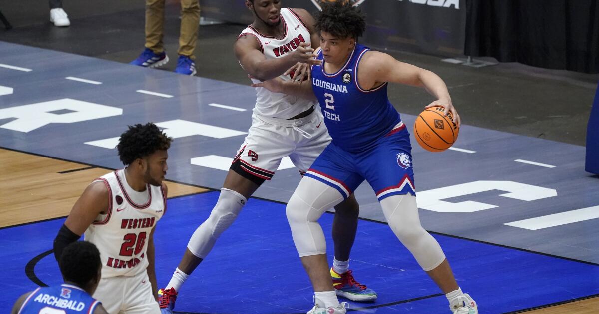 Louisiana Tech forward Kenneth Lofton Jr. advances the ball