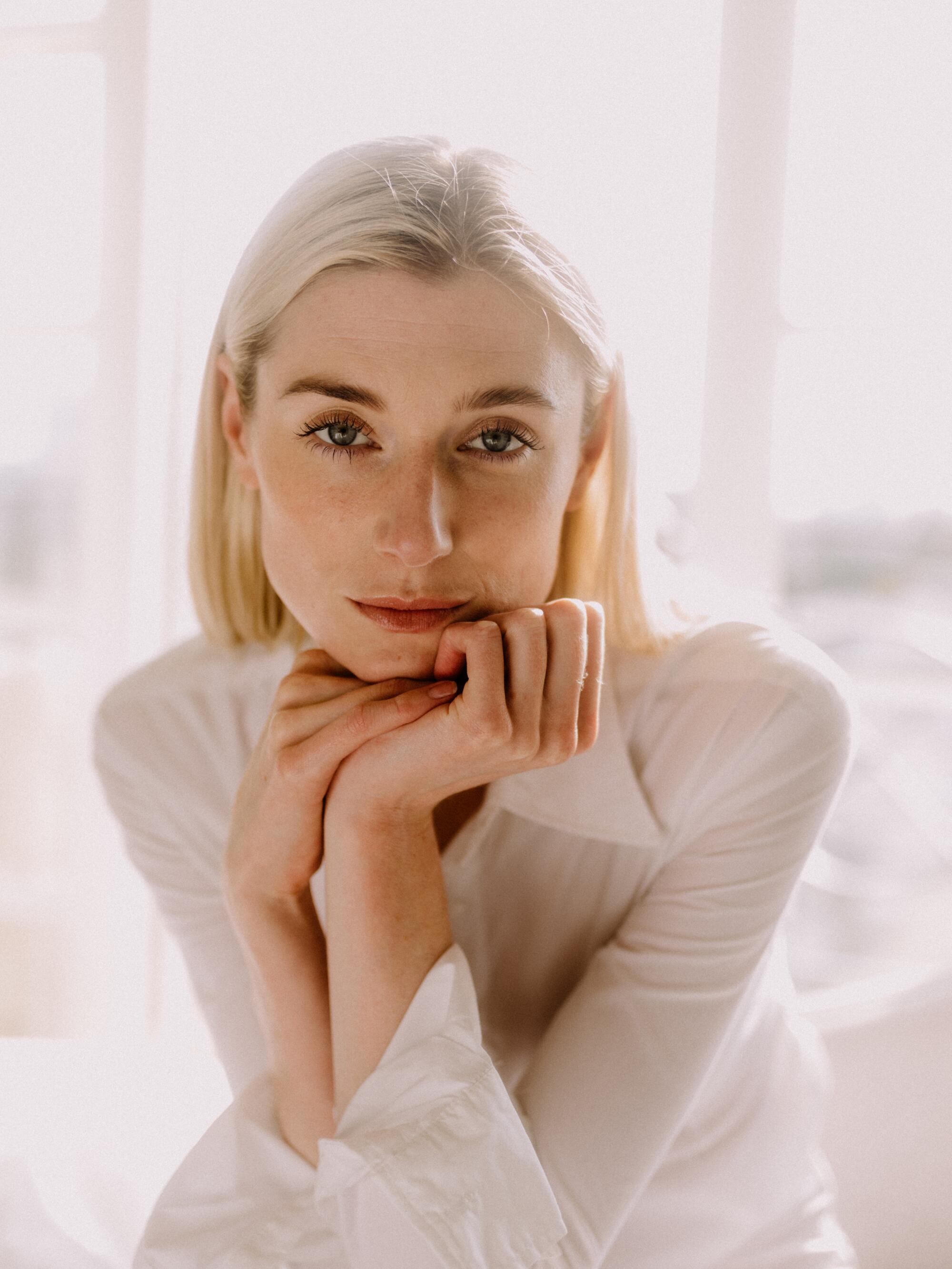 Elizabeth Debicki.