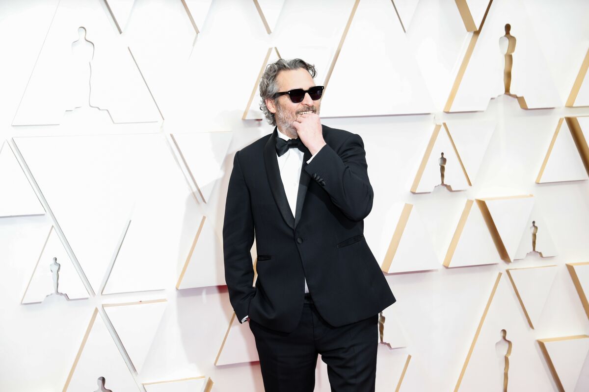 Joaquin Phoenix arriving at the 92nd Academy Awards.