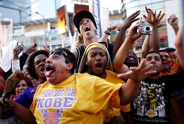 Police disperse thousands as celebrations turn ugly after Lakers' NBA Finals win